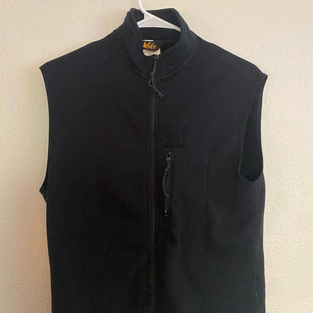 REI Womens Dark Vest with Zippered Pocket